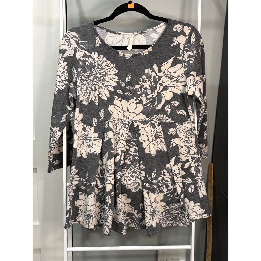 Hello Miz Maternity Floral Empire Waist Pleated Tunic Gray Cream L Cottagecore